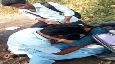 College hindi students kissing outdoor desi MMS sex scandal